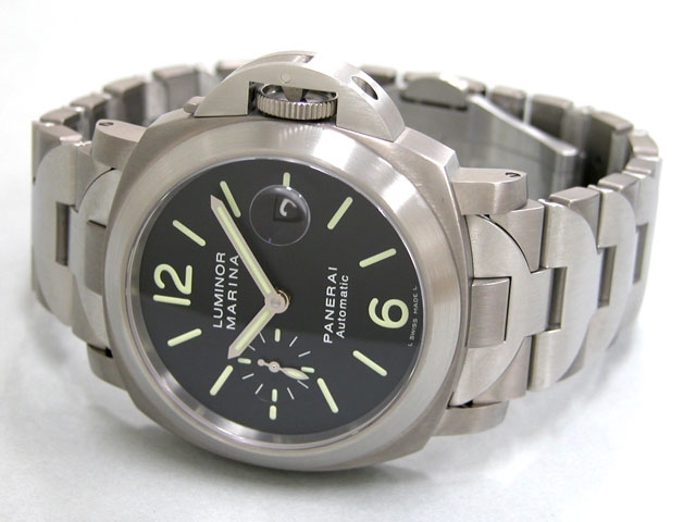 Panerai PAM00221 Black Watch