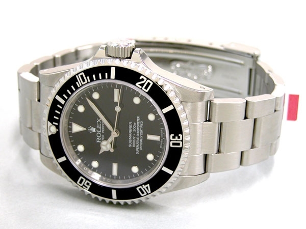 Rolex 14060 40 mm 300m / 1000ft Water Resistant Watch