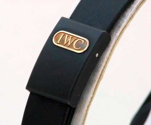 Quartz IWC IW4508 Womens Black with applied stick hour markers and bar-shaped hands Watches