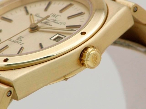 IWC IW6730 Swiss Quartz 18K Yellow Gold Watch